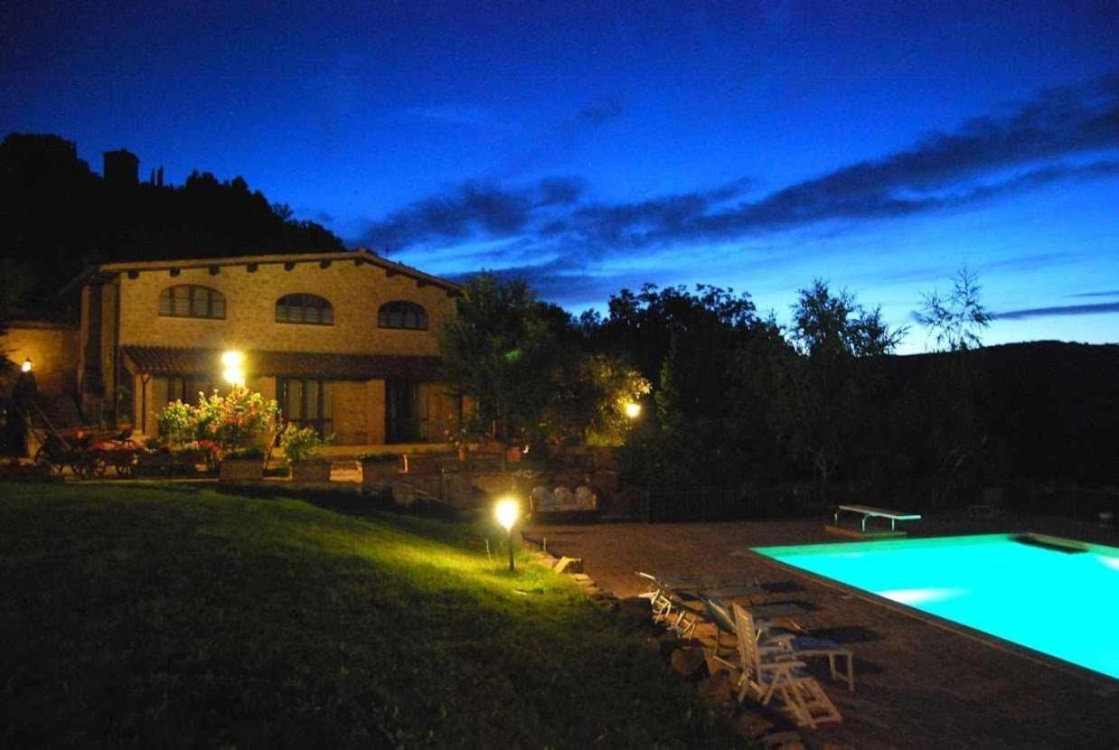 Residenza Collefiorito Aparthotel Todi Luaran gambar
