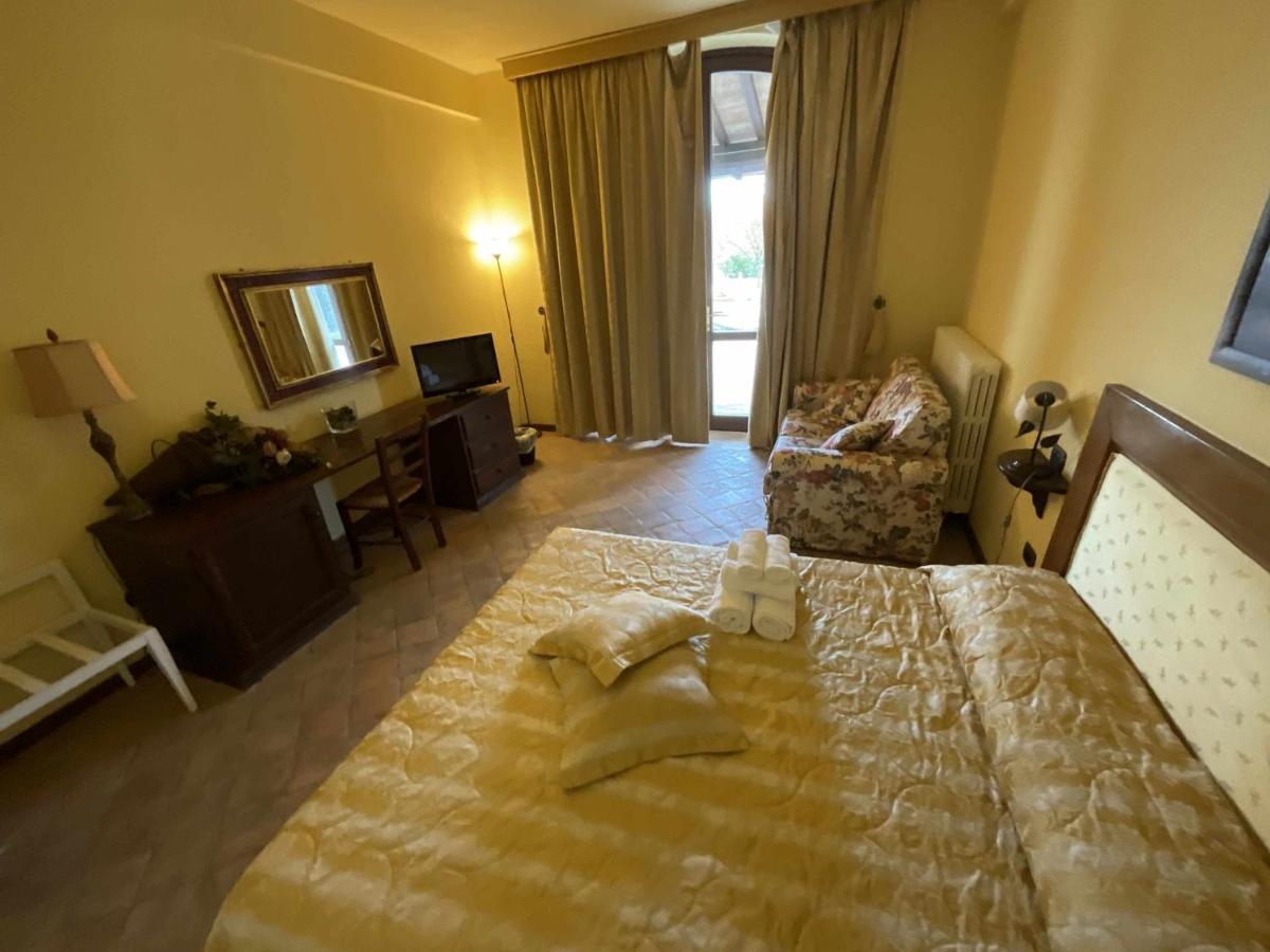 Residenza Collefiorito Aparthotel Todi Bilik gambar