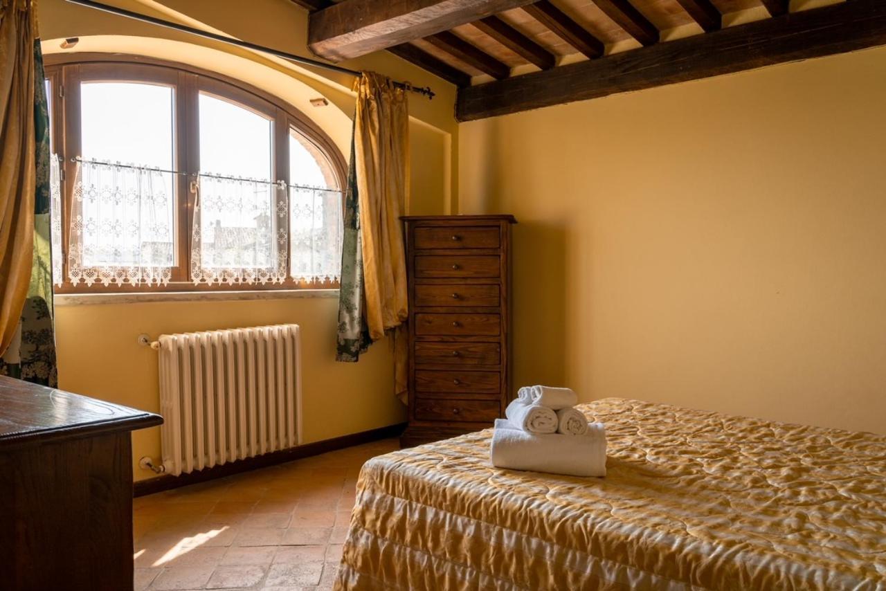 Residenza Collefiorito Aparthotel Todi Luaran gambar